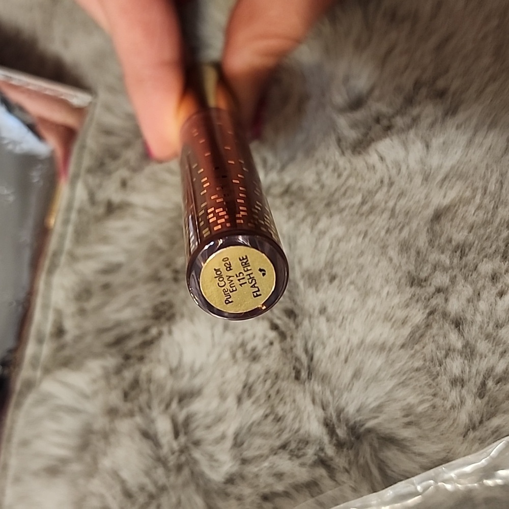 Estée Lauder Cosmetic Bag Set with Lip Gloss - Picture 3 of 6